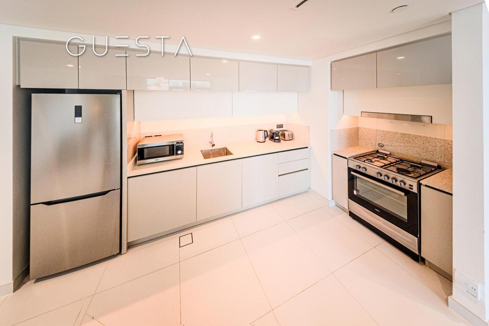 Apartment Emaar Beachfront - Marina Vista Tower, Marina Dubai